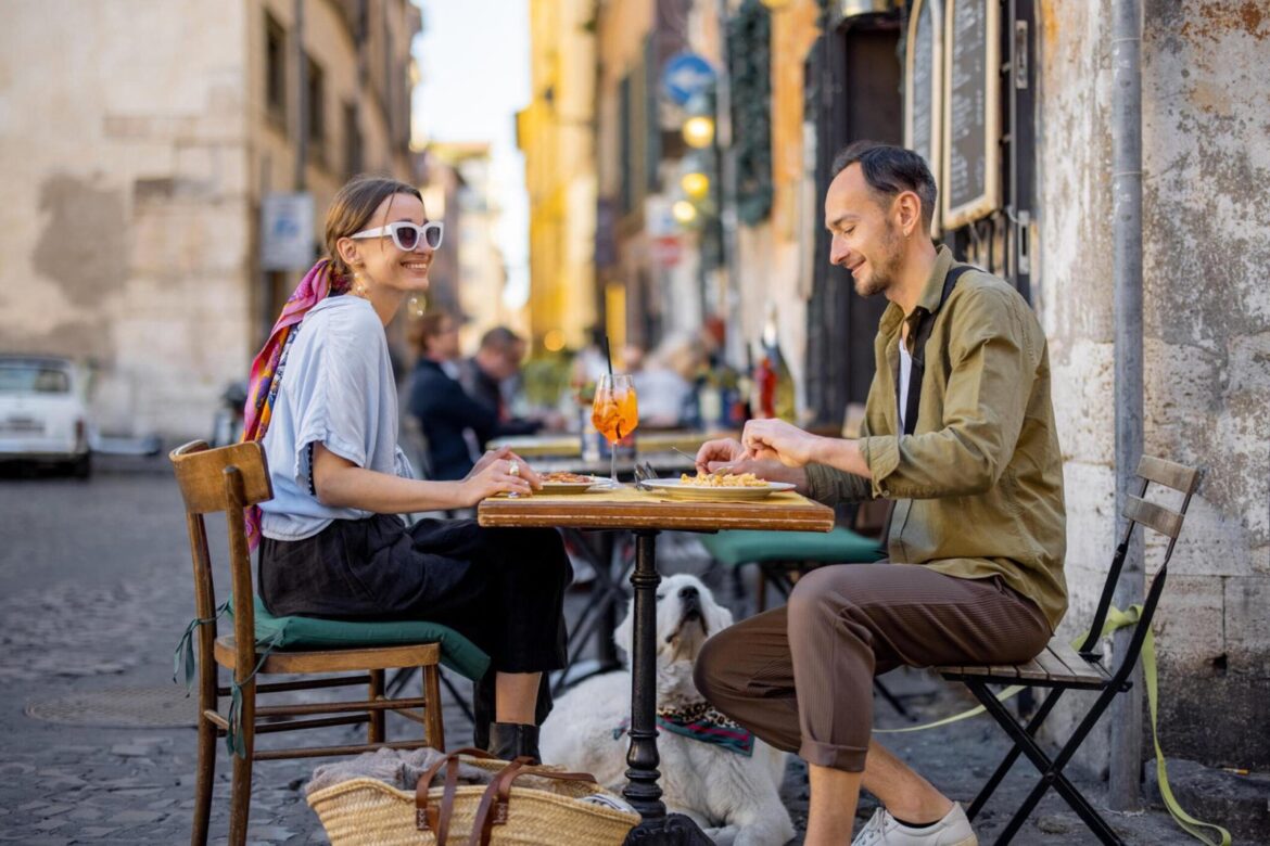 Αυτά τα υγιή ταξιδιωτικά κόλπα μπορεί απλώς να σώσουν τη ζωή σας