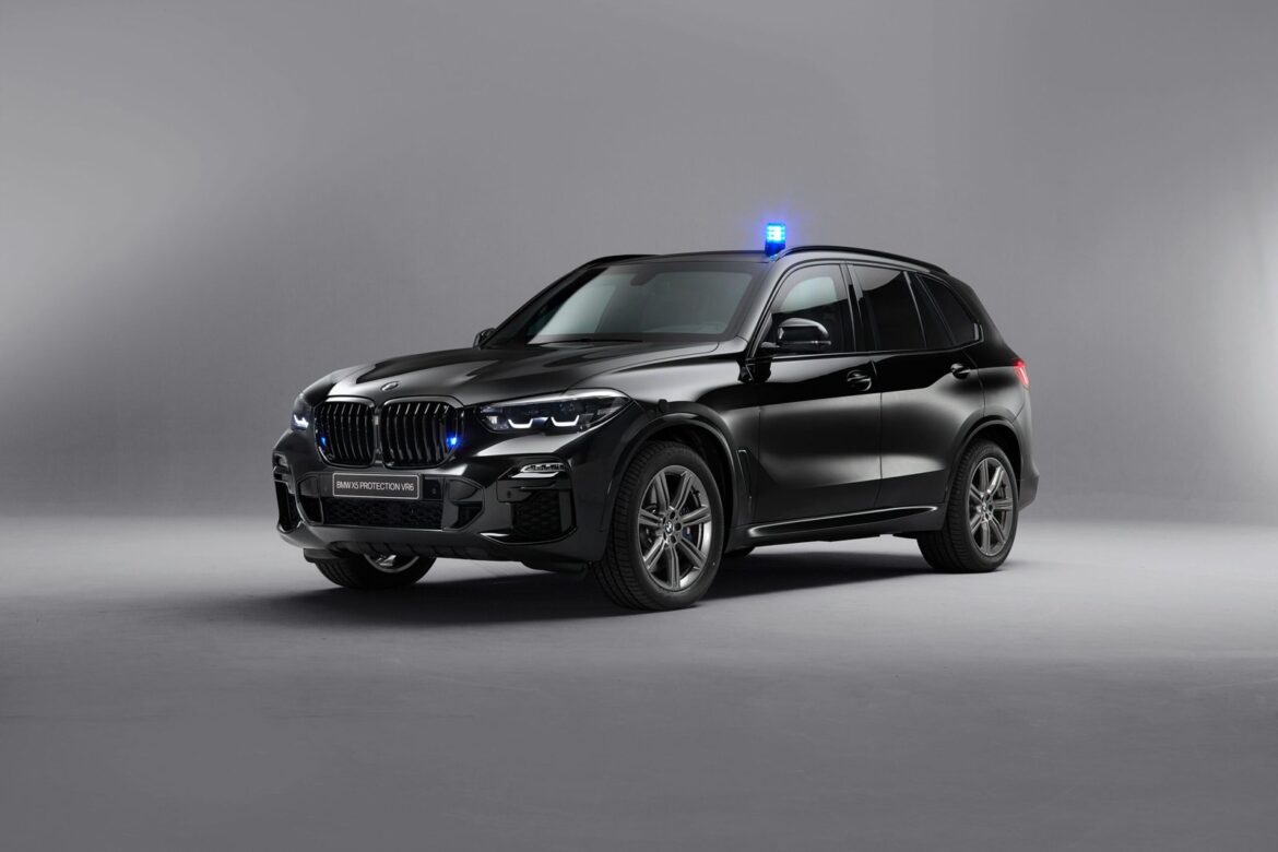 Η BMW προσφέρει ειδικά προγράμματα εκπαίδευσης για επαγγελματίες οδηγούς οχημάτων ειδικής ασφάλειας